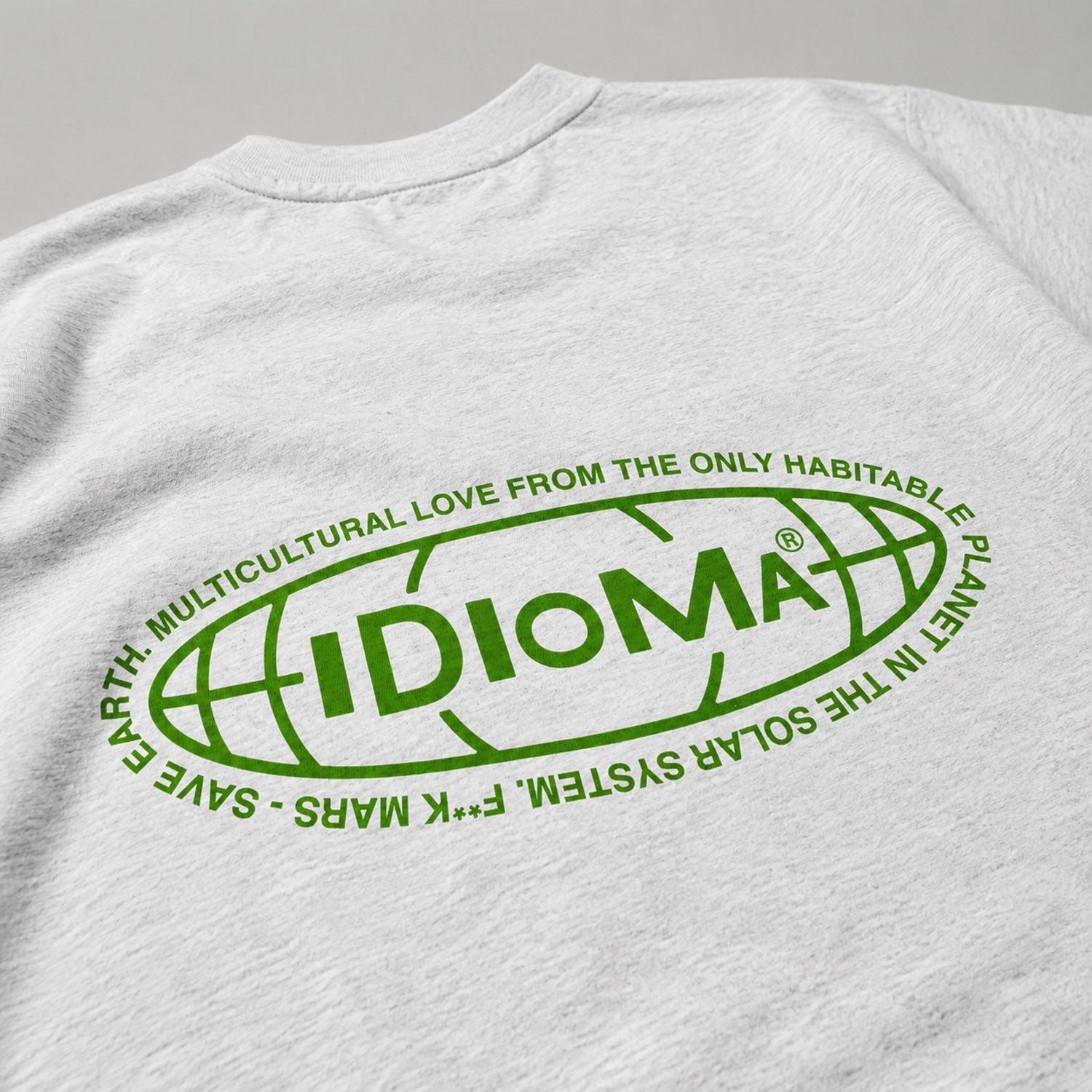 Globe T-shirt (Heather Ash)