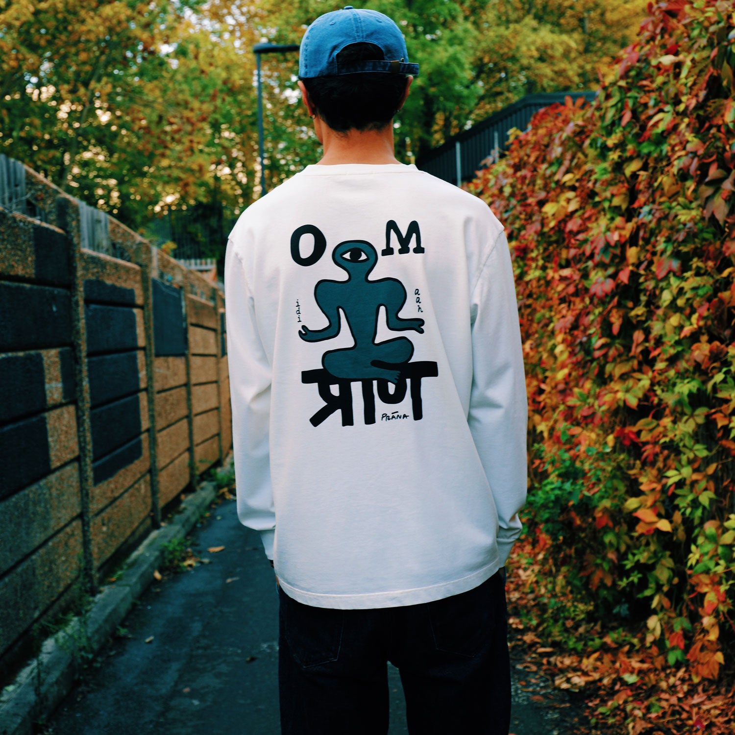 OM T-shirt (Long Sleeve)