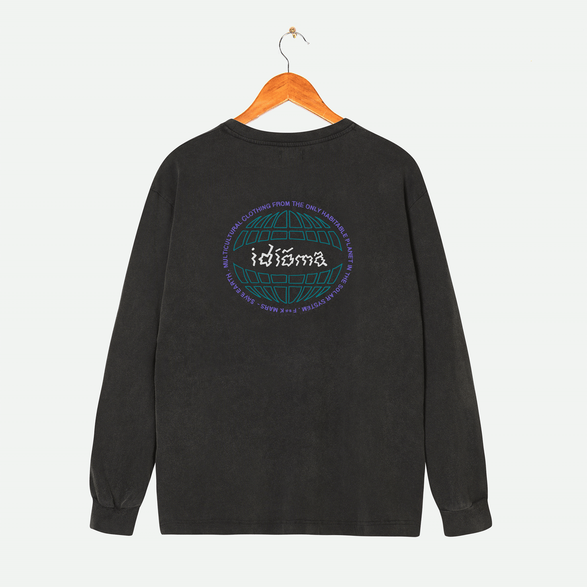 Planet-Long-Sleeve-Back-Hung- 